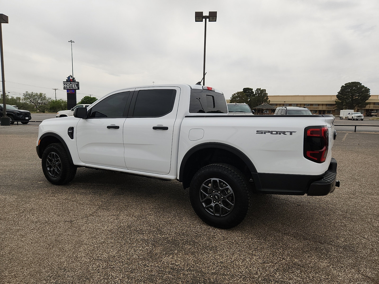 Certified 2025 Ford Ranger XLT w/ Trailer Tow Package RWD image 4