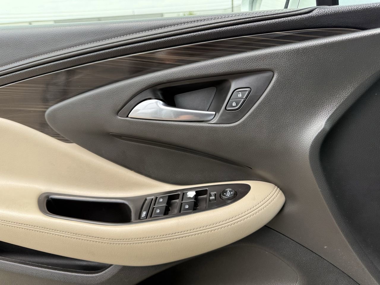 Used 2019 Buick Envision Preferred image 24