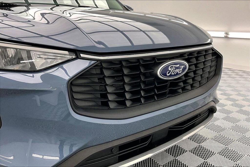 Certified 2024 Ford Escape SE FWD image 28