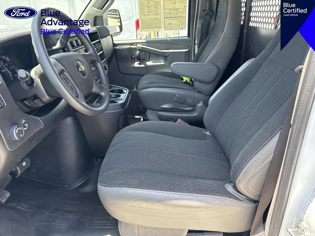 Used 2024 Chevrolet Express 2500 w/ Driver Convenience Package RWD image 22