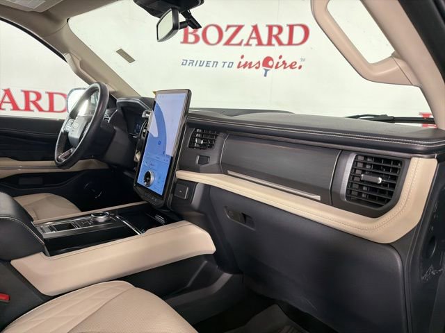 Certified 2023 Ford Expedition Max Platinum RWD image 17