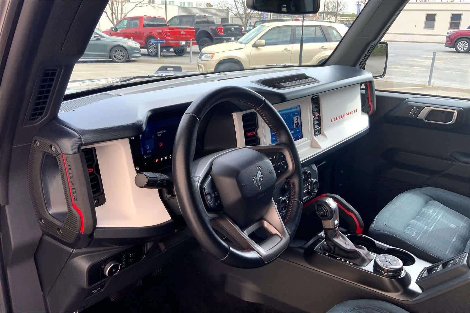 Certified 2023 Ford Bronco Heritage Edition AWD/4WD image 17
