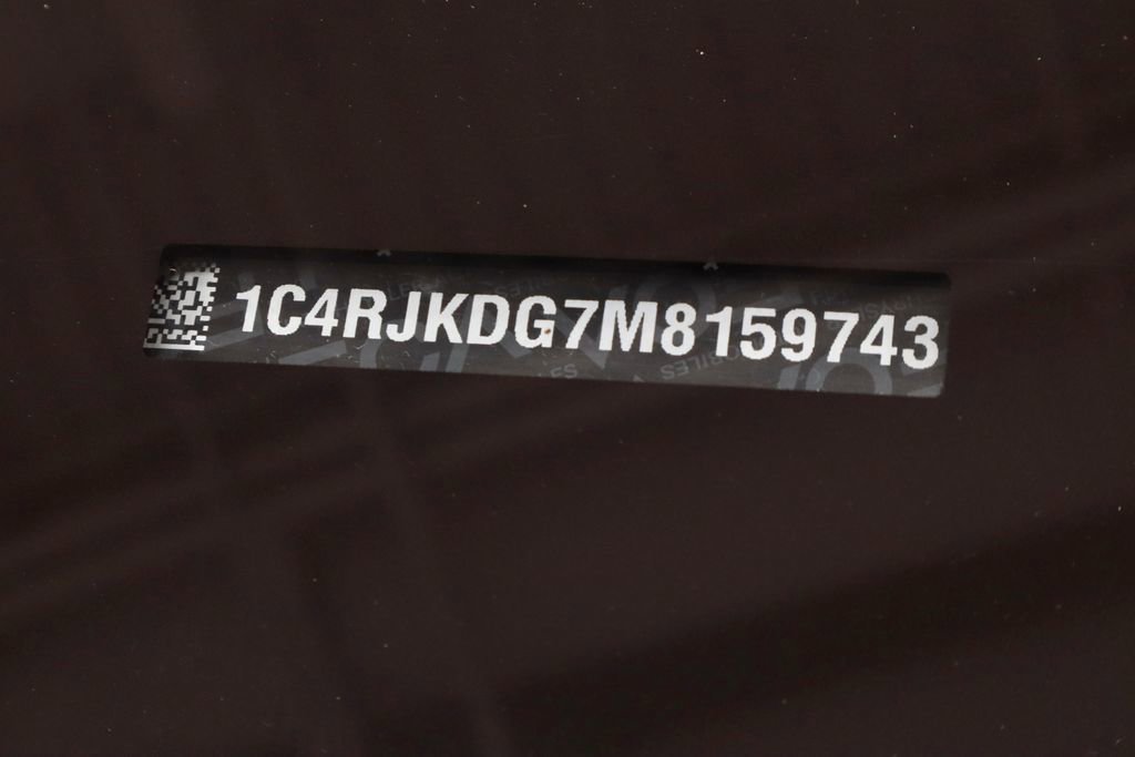 Used 2021 Jeep Grand Cherokee L Overland w/ Luxury Tech Group IV image 39