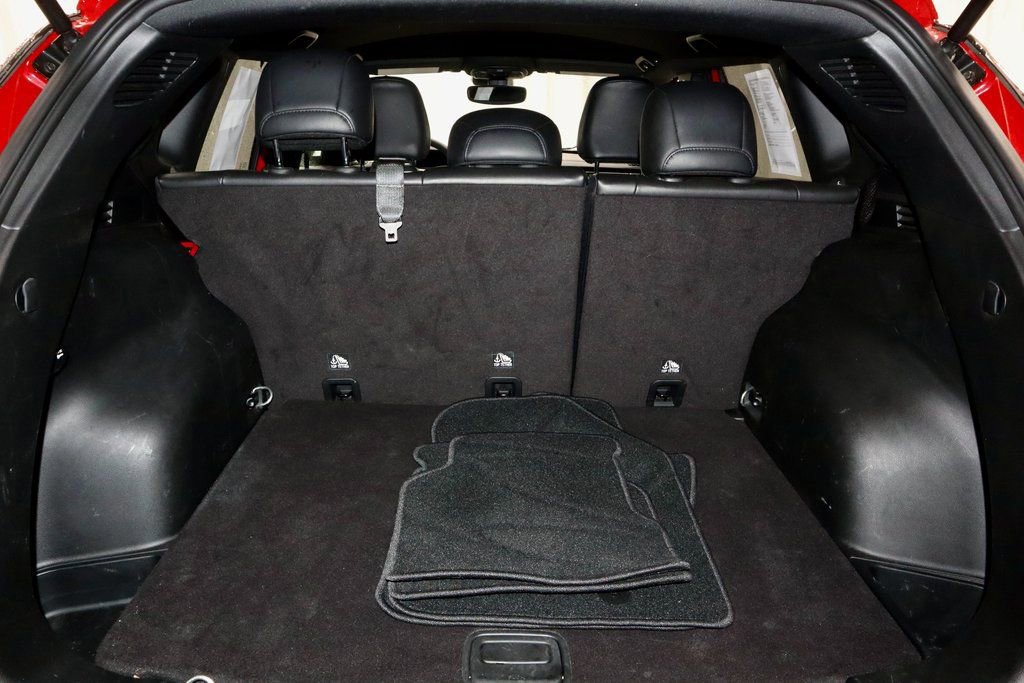 Used 2023 Jeep Compass Latitude image 13