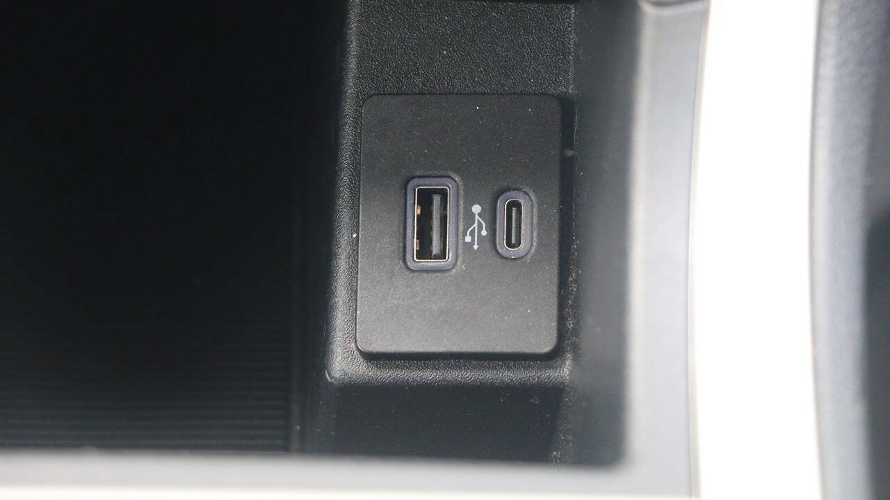 Certified 2024 Ford Edge SEL AWD/4WD image 24