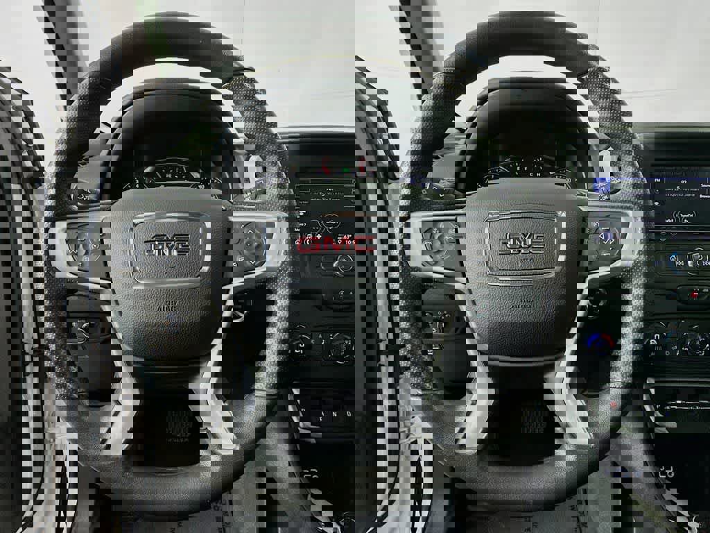 Used 2022 GMC Terrain SLE w/ Driver Convenience Package image 19