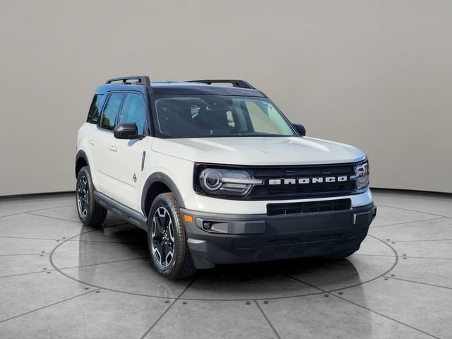Certified 2023 Ford Bronco Sport Outer Banks w/ Tech Package AWD/4WD image 14
