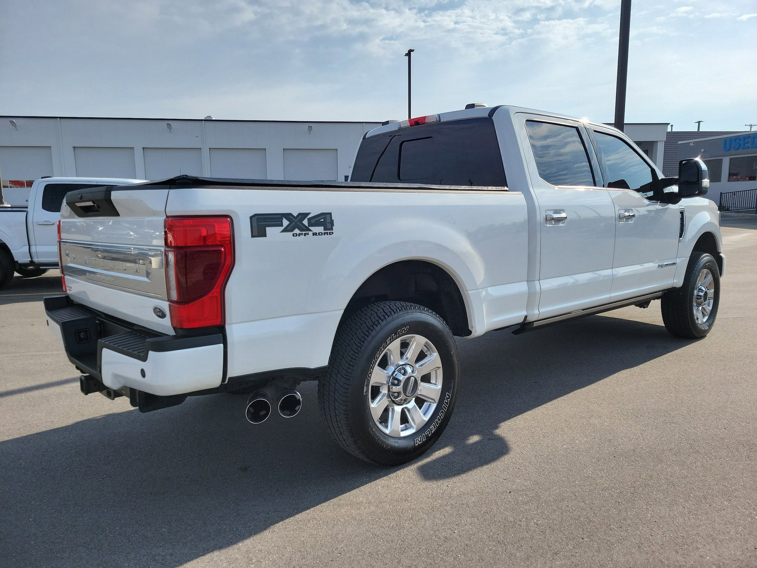 Certified 2022 Ford F250 Platinum AWD/4WD image 3