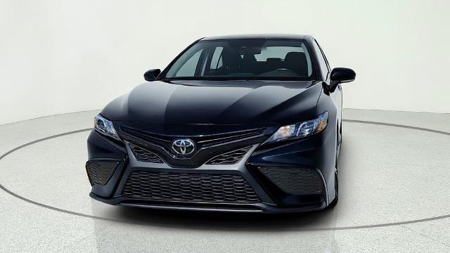 Used 2024 Toyota Camry SE FWD image 2
