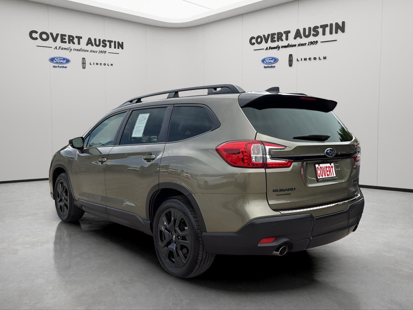 Used 2024 Subaru Ascent Onyx Edition Limited image 3