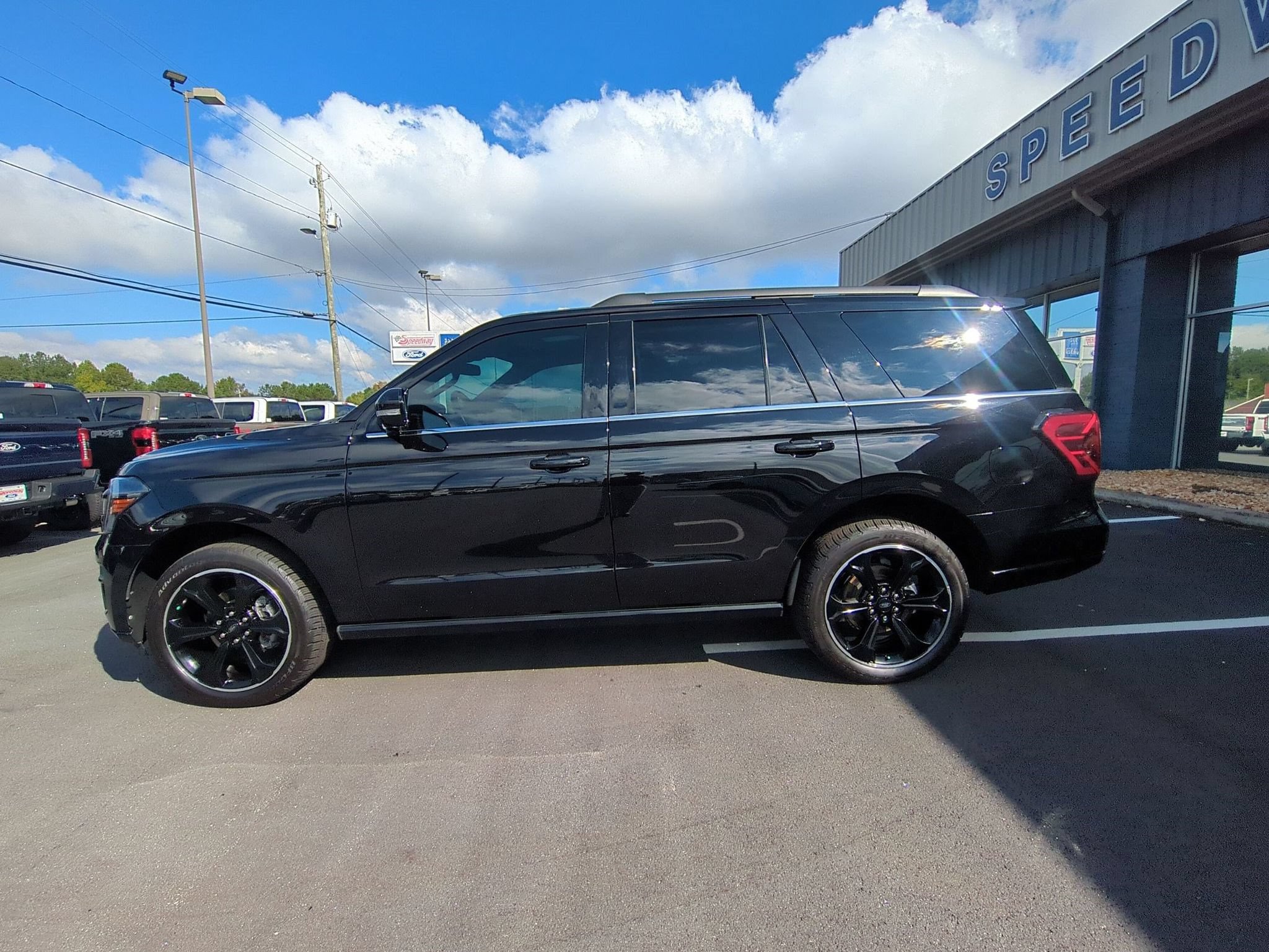 Certified 2023 Ford Expedition Limited RWD image 10