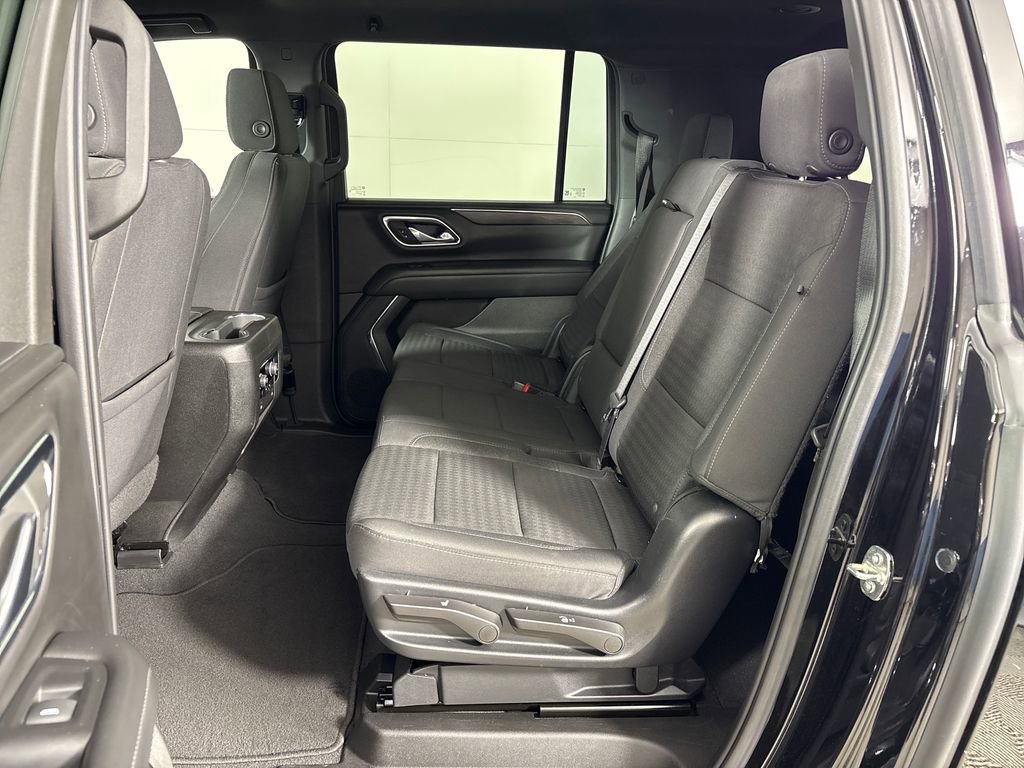 Used 2023 Chevrolet Suburban LS AWD/4WD image 29
