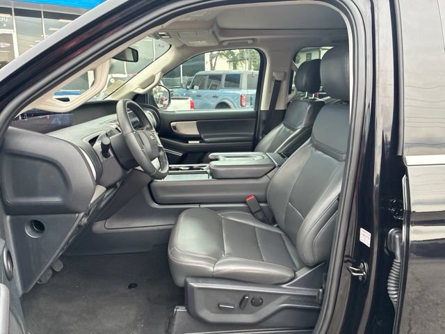 Certified 2025 Ford Expedition Active AWD/4WD image 64