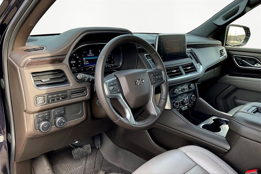 Used 2023 Chevrolet Tahoe Z71 w/ Luxury Package image 14