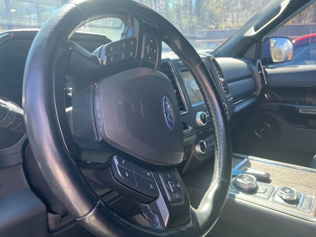 Certified 2018 Ford Expedition Limited image 11