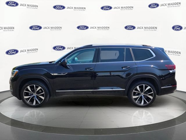 Used 2024 Volkswagen Atlas SEL Premium R-Line AWD/4WD image 2