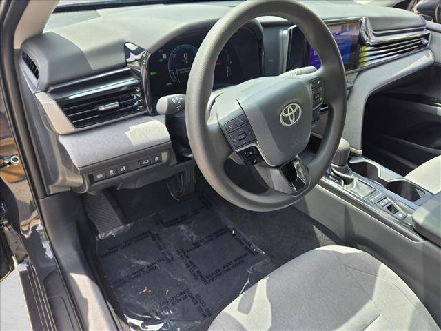 Used 2025 Toyota Camry LE FWD image 10