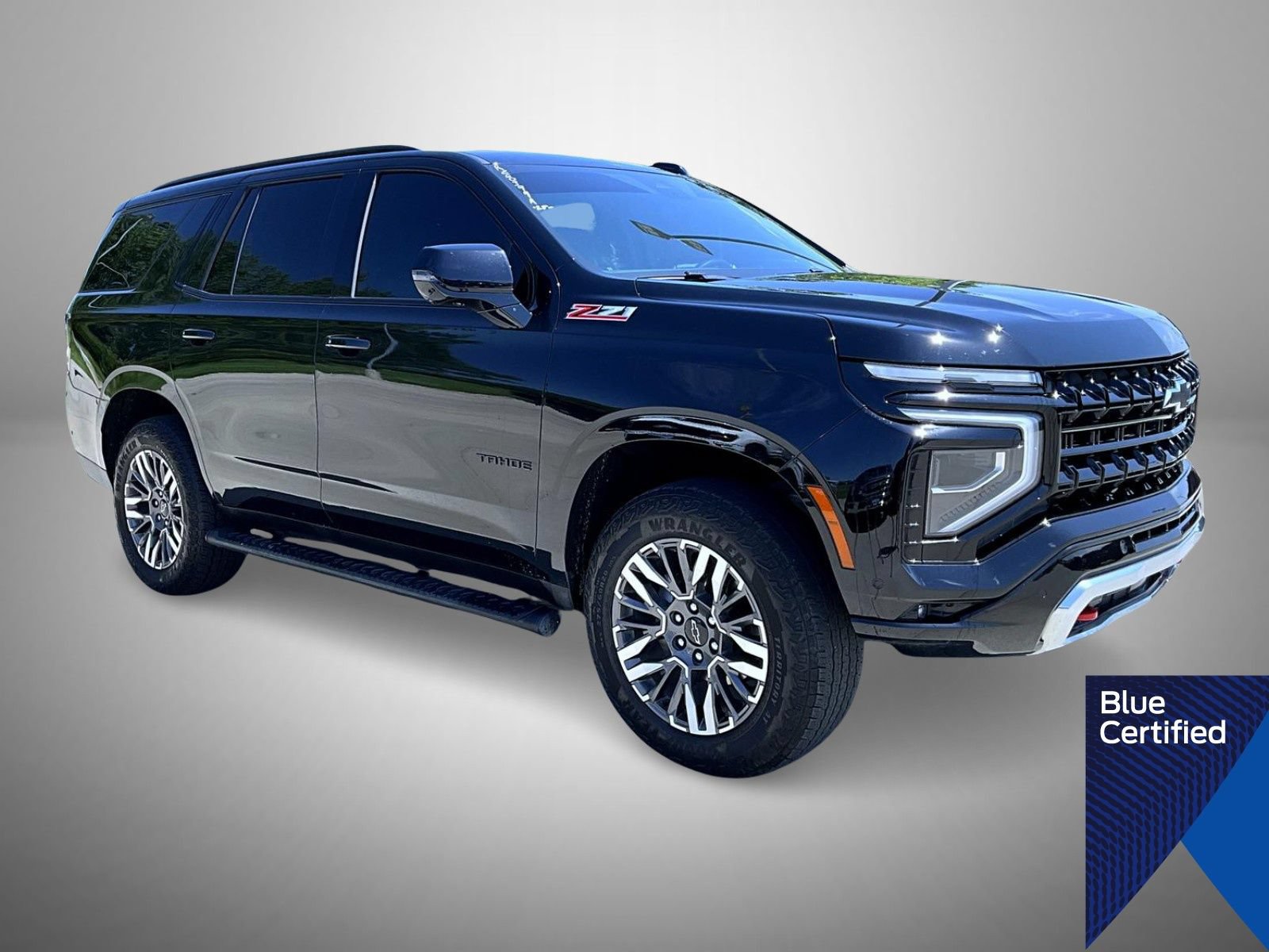 Used 2025 Chevrolet Tahoe Z71 w/ Z71 Off-Road Package AWD/4WD image 3