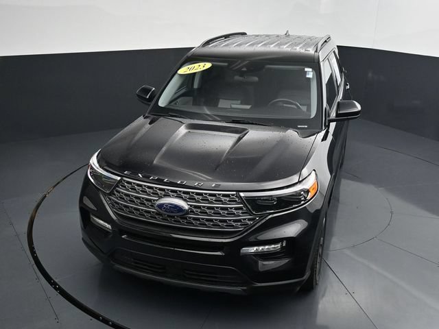 Certified 2023 Ford Explorer XLT w/ Equipment Group 202A AWD/4WD image 25