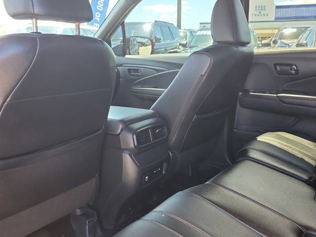 Used 2025 Honda Passport TrailSport image 16