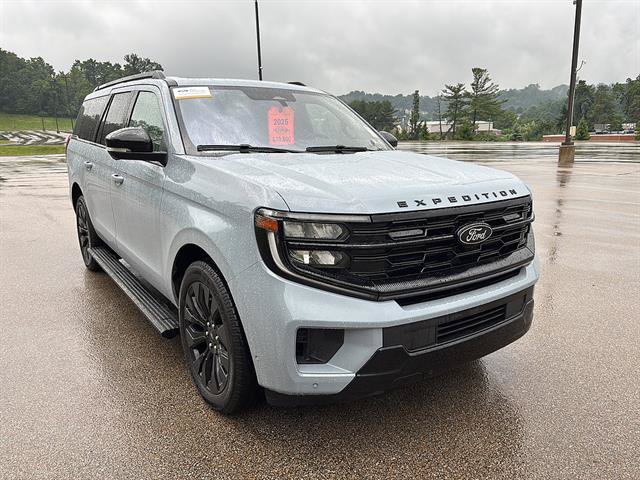 Certified 2025 Ford Expedition Max Platinum w/ Stealth Appearance Package AWD/4WD image 6