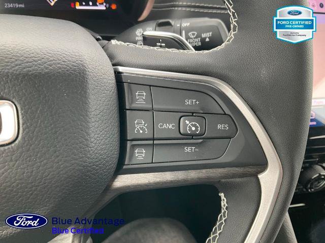Used 2025 Jeep Grand Cherokee Limited AWD/4WD image 9
