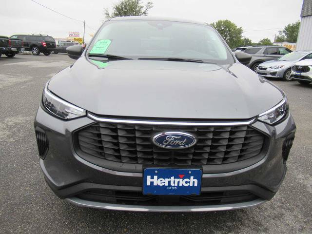 Certified 2023 Ford Escape Active w/ Tech Pack #1 FWD image 2