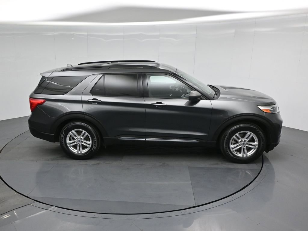 Certified 2020 Ford Explorer XLT w/ Equipment Group 202A image 41