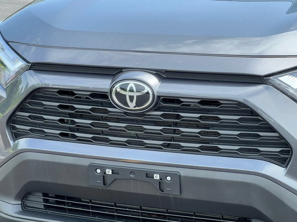 Used 2025 Toyota RAV4 XLE AWD/4WD image 34
