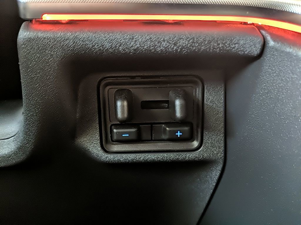 Certified 2025 Ford Expedition Max Platinum image 29