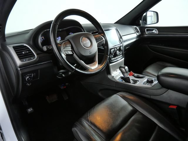 Used 2021 Jeep Grand Cherokee Limited w/ Premium Lighting Group AWD/4WD image 16