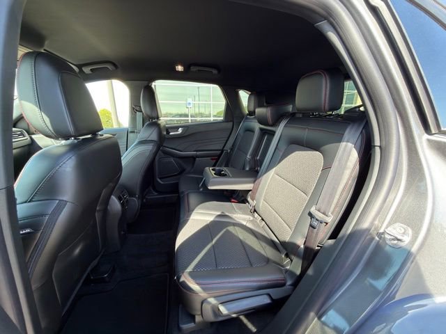 Certified 2025 Ford Escape ST-Line w/ Cold Weather Package AWD/4WD image 17