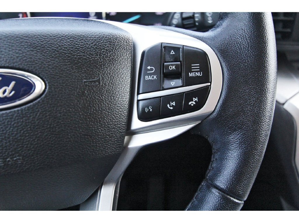 Certified 2022 Ford Explorer XLT RWD image 16