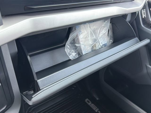 Certified 2022 Ford F150 XLT w/ Equipment Group 302A High image 30