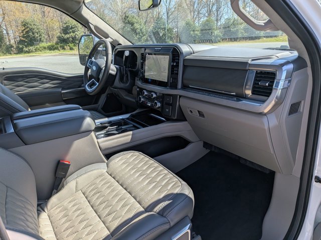 Certified 2026 Ford F450 Platinum w/ Platinum Plus Package image 39