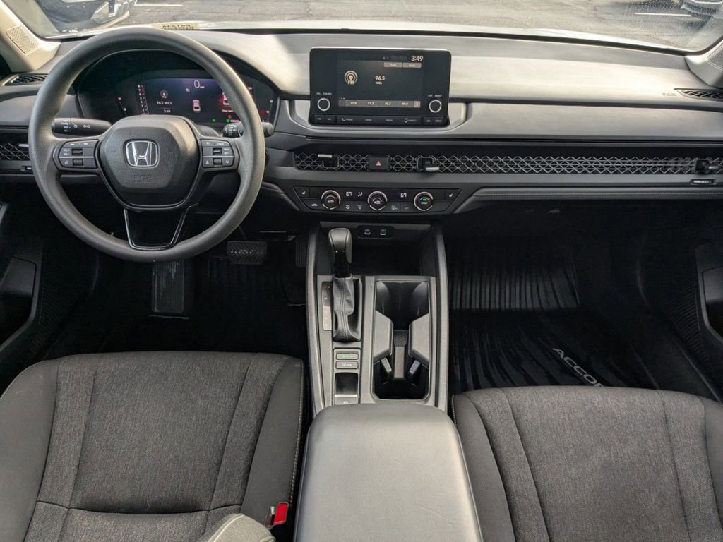 Used 2024 Honda Accord EX image 18