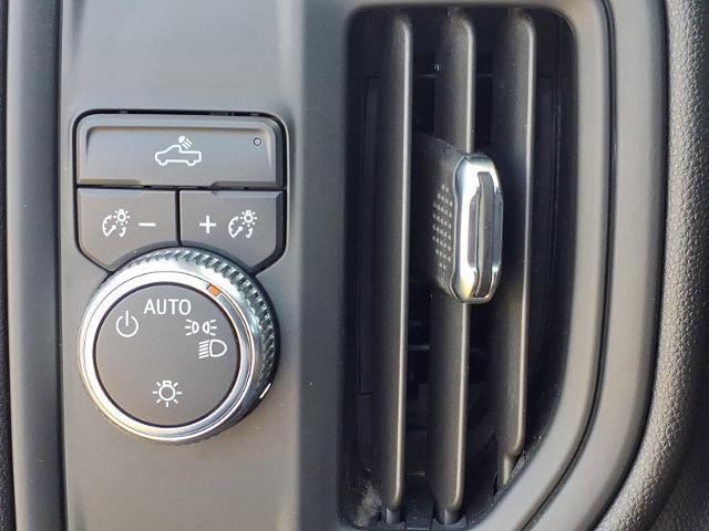 Used 2022 GMC Sierra 3500 Pro w/ Convenience Package RWD image 14