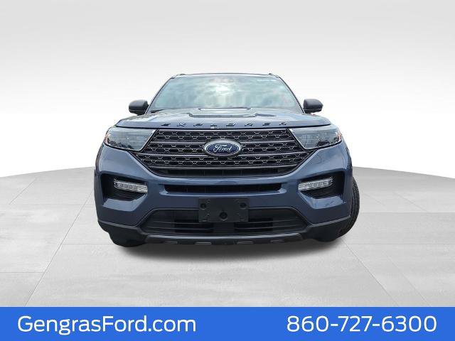 Certified 2021 Ford Explorer XLT w/ Equipment Group 202A AWD/4WD image 2