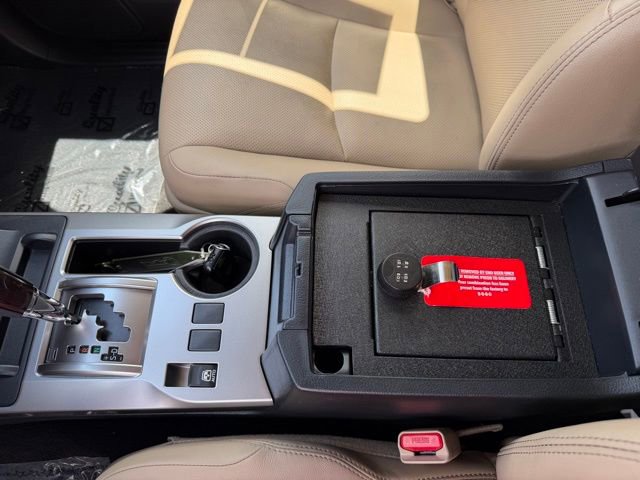 Used 2024 Toyota 4Runner Limited AWD/4WD image 19