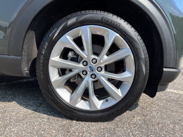 Certified 2023 Ford Explorer Platinum w/ Technology Package AWD/4WD image 14