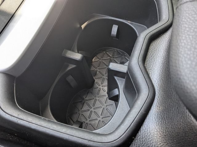 Used 2022 Toyota RAV4 XLE Premium AWD/4WD image 17
