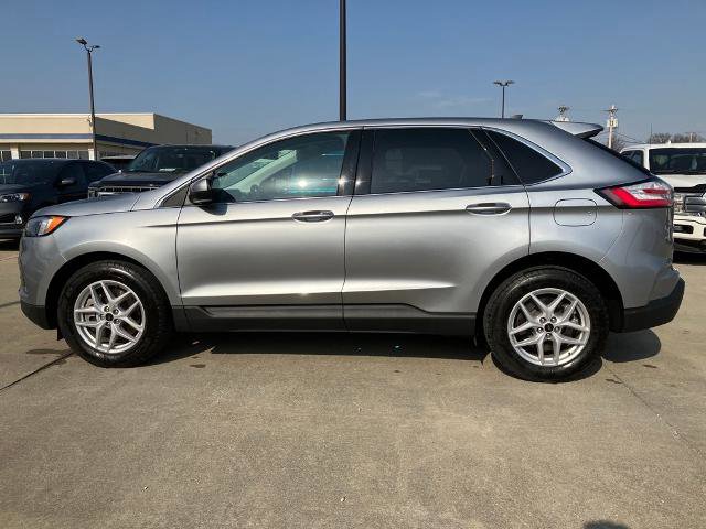Certified 2024 Ford Edge SEL w/ Convenience Package AWD/4WD image 2
