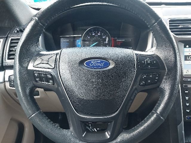 Certified 2018 Ford Explorer Limited w/ Ford Safe & Smart Package FWD image 18