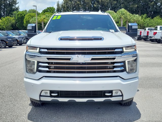 Used 2022 Chevrolet Silverado 3500 High Country w/ Technology Package AWD/4WD image 2