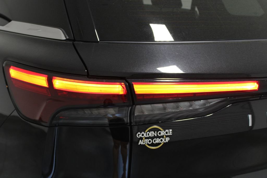 Used 2022 INFINITI QX60 Sensory w/ Cargo Package image 56