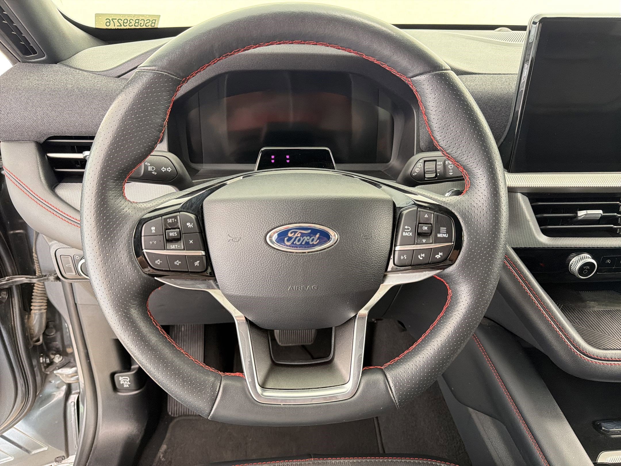 Certified 2025 Ford Explorer ST-Line w/ ST-Line Street Pack image 17