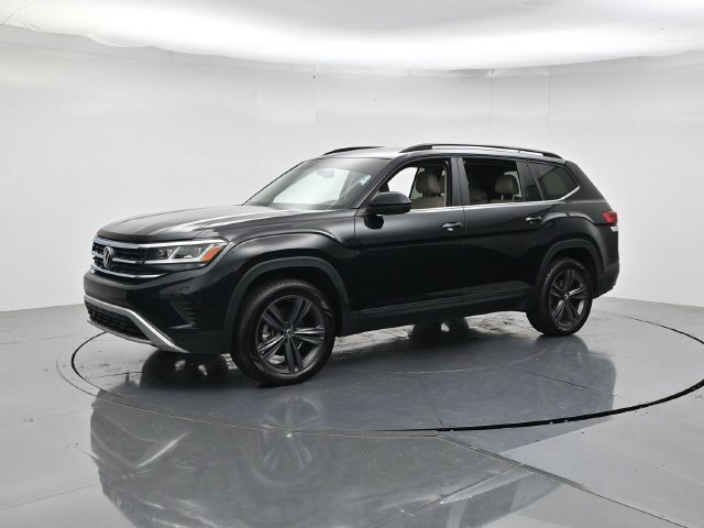 Used 2023 Volkswagen Atlas SE w/ Panoramic Sunroof Package FWD image 5
