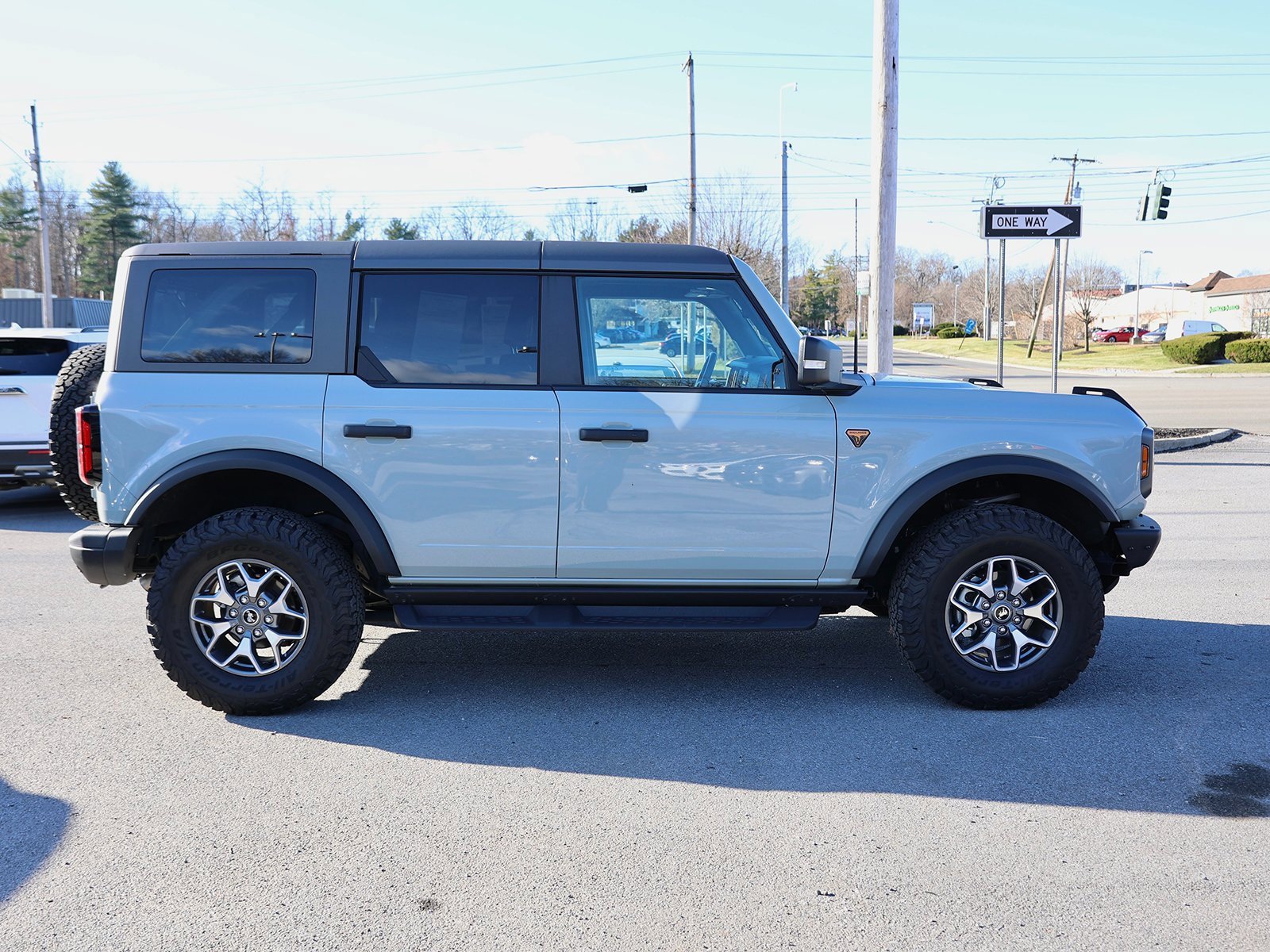 Certified 2024 Ford Bronco Badlands image 8