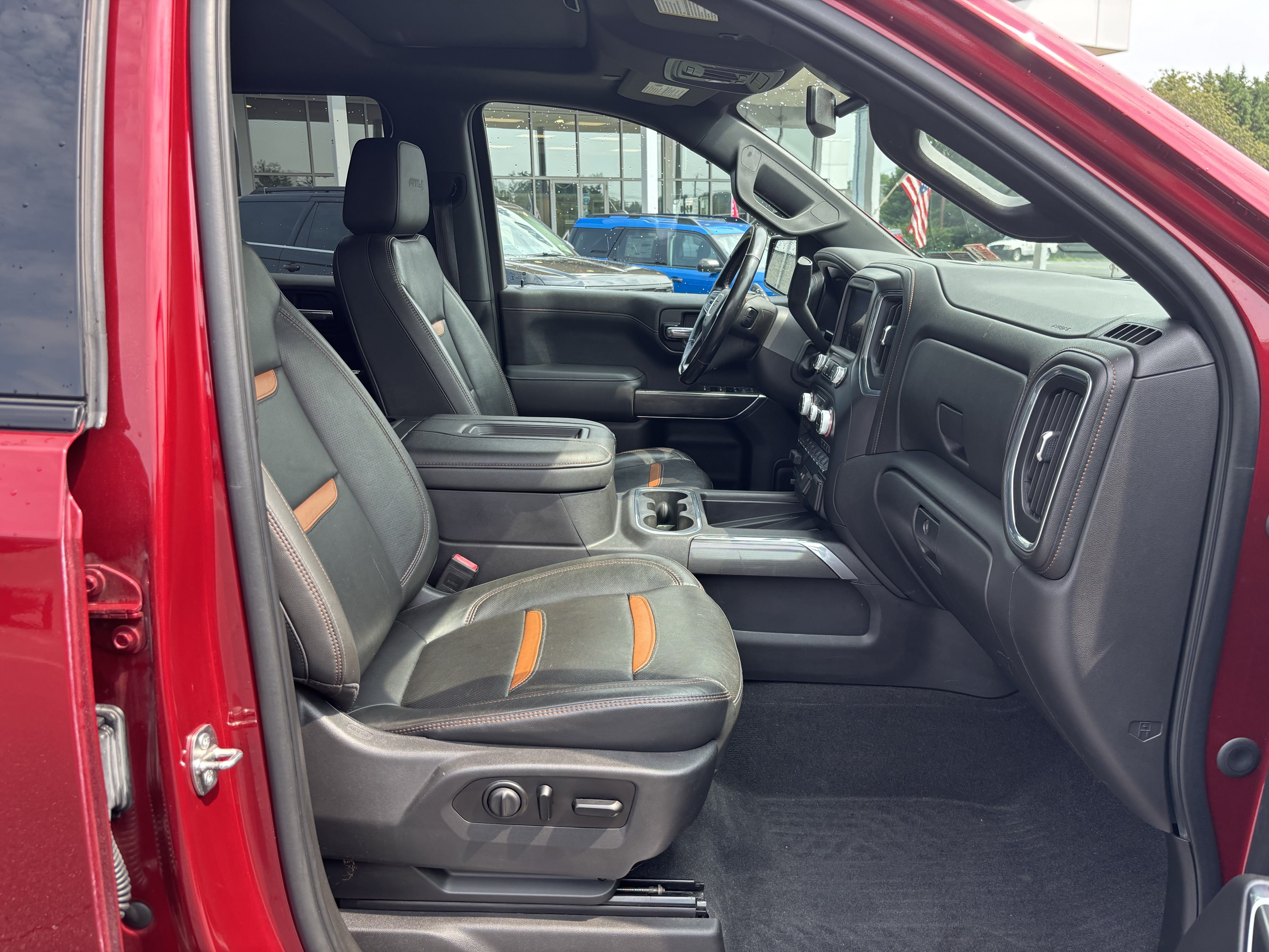 Used 2020 GMC Sierra 1500 AT4 w/ AT4 Premium Package AWD/4WD image 43