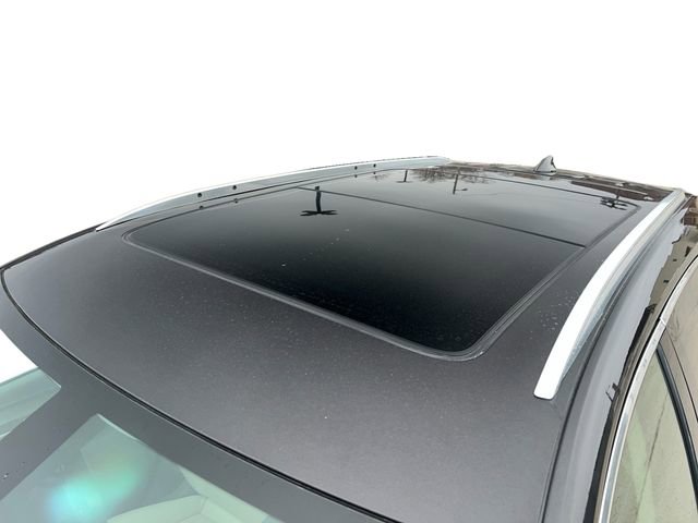 Used 2018 Cadillac XT5 Luxury image 17